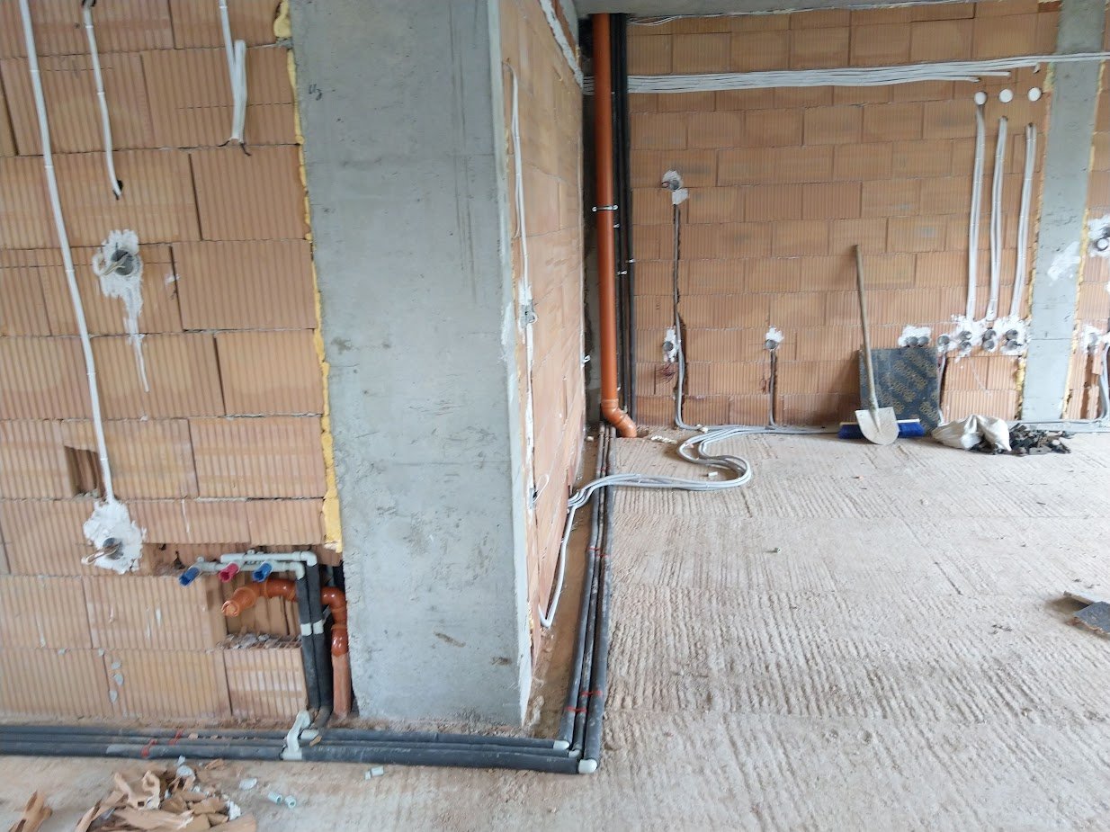 Спешни ВиК услуги в София: Смяна на щрангове (хоризонтални и вертикални)