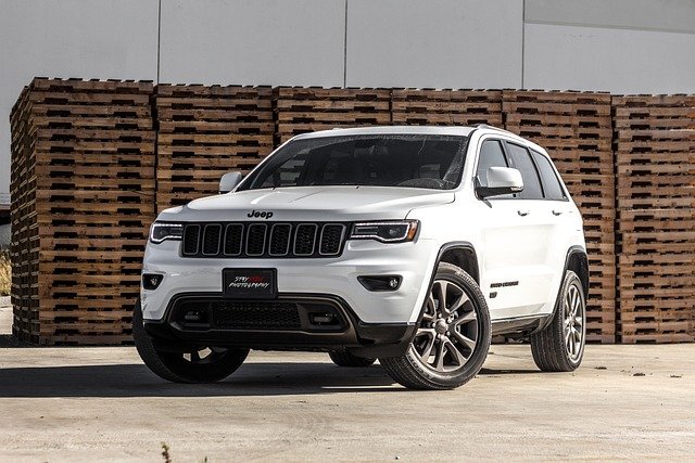 Jeep Grand Cherokee WK2 –  Легендата на пътя и извън него
